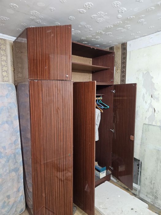 Дарю шкаф советский
