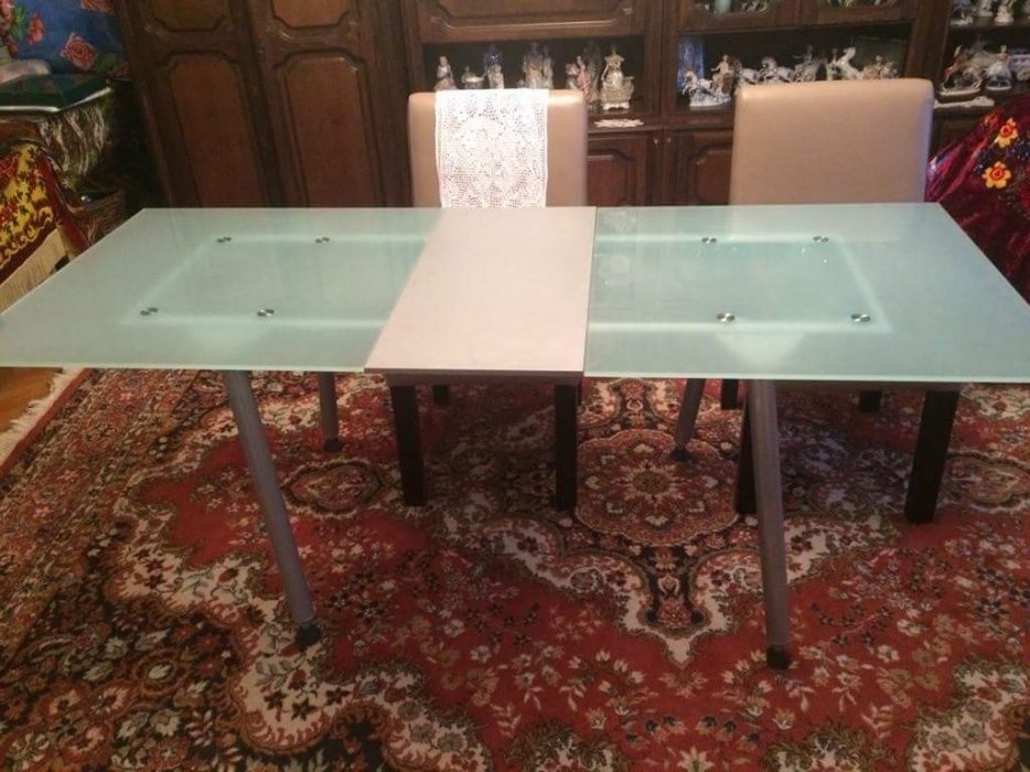 Vând Masă de sticlă