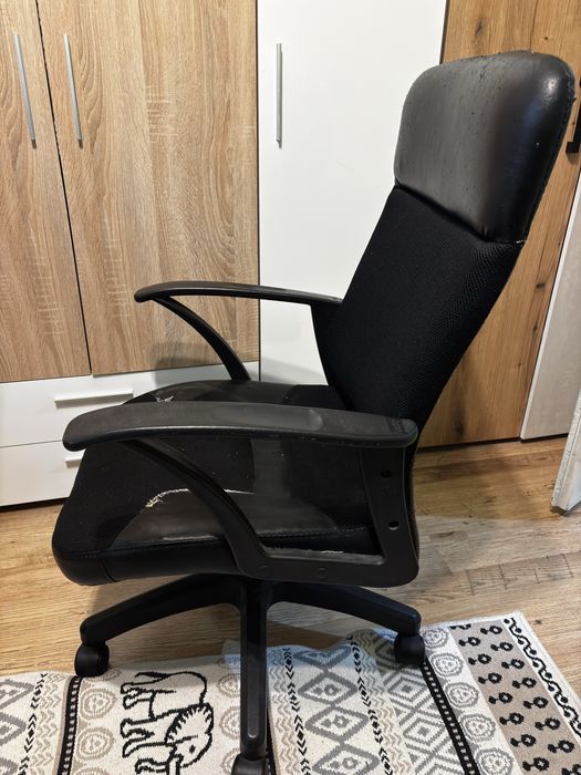 Голям офис стол - забележка