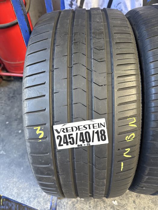 245/40/18 Vredestein