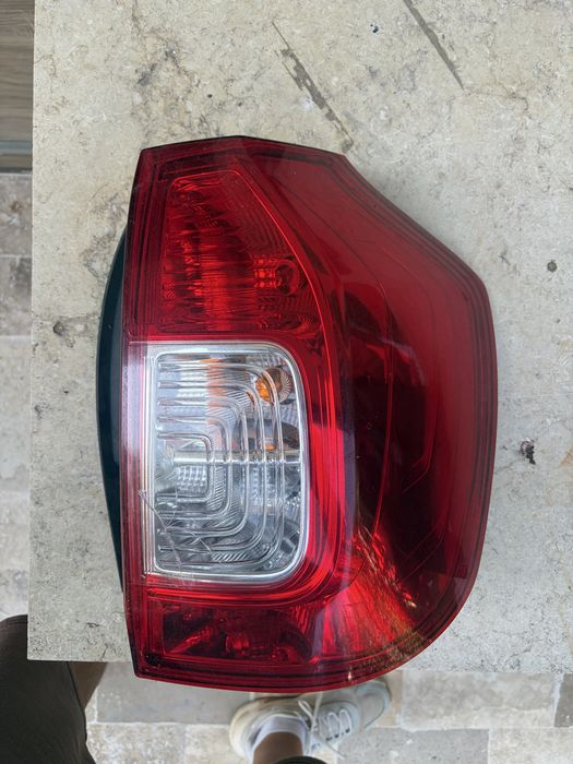 Lampa stop Dacia Logan Mcw partea dreapta an 2017/2018/2019/2020