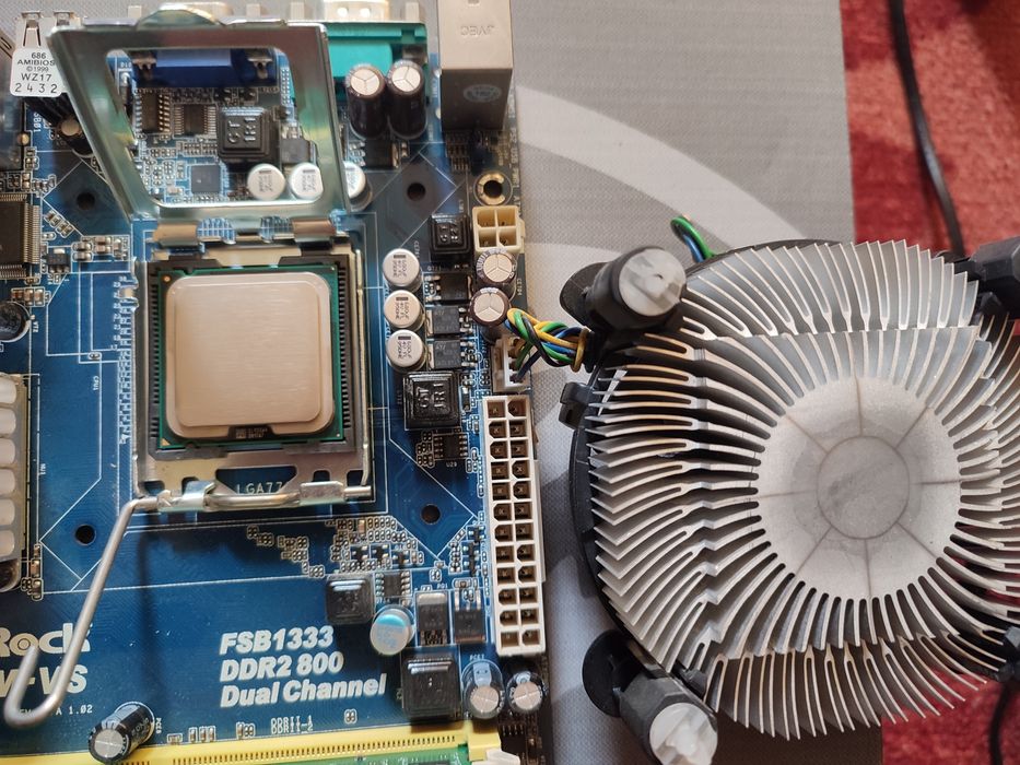 ASRock G31M-VS/E6300/4GB