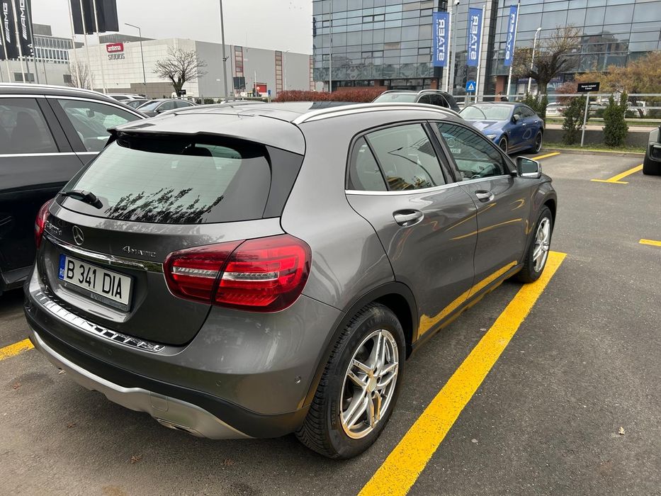Mercedes-Benz GLA 220 d/4Matic