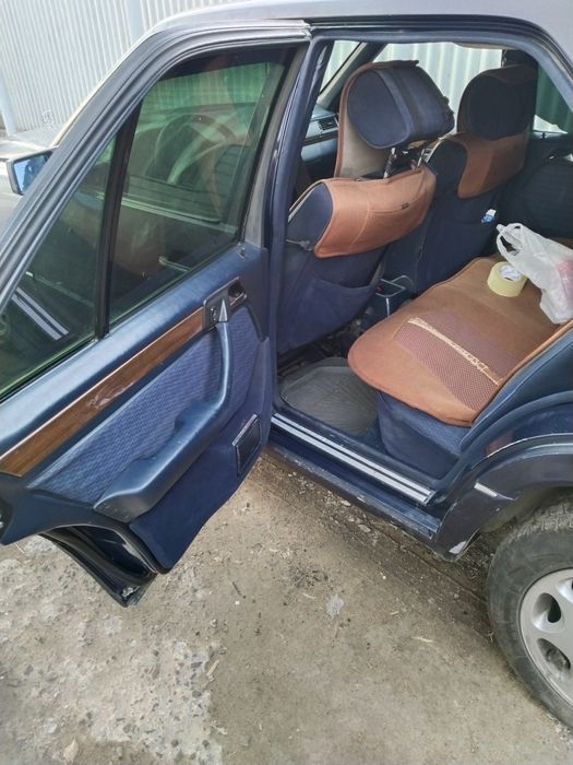 Продам Мерседес 124 300 е