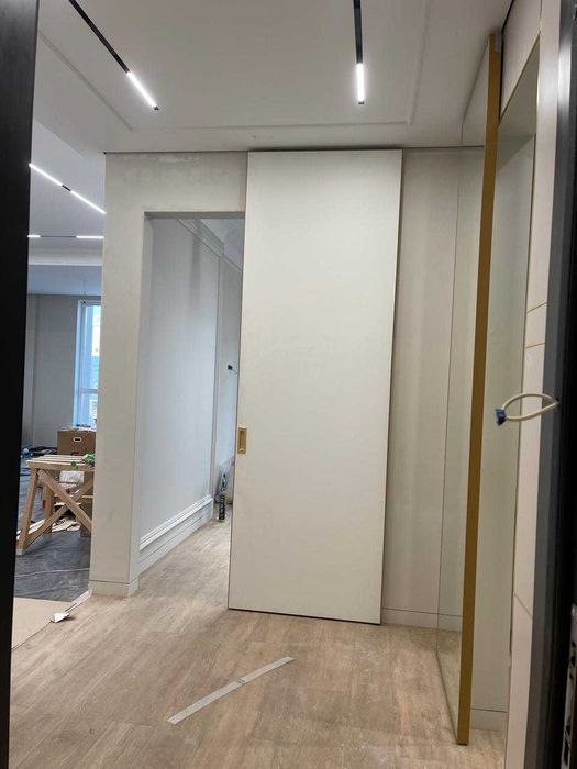 Установка межкомнатных дверей