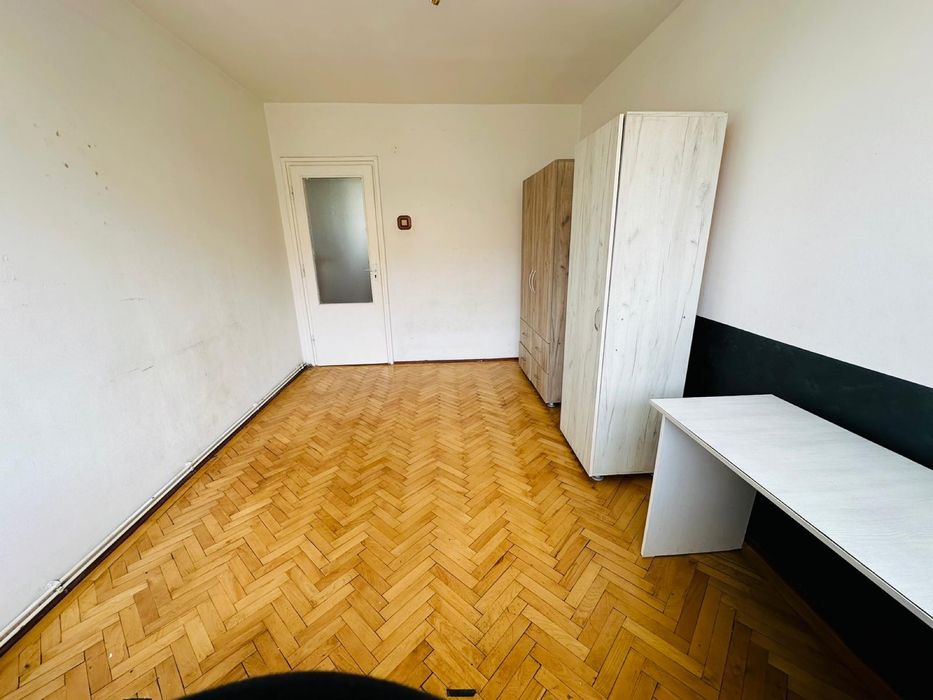 Persoana fizica vand 3 camere grigorescu str Hateg