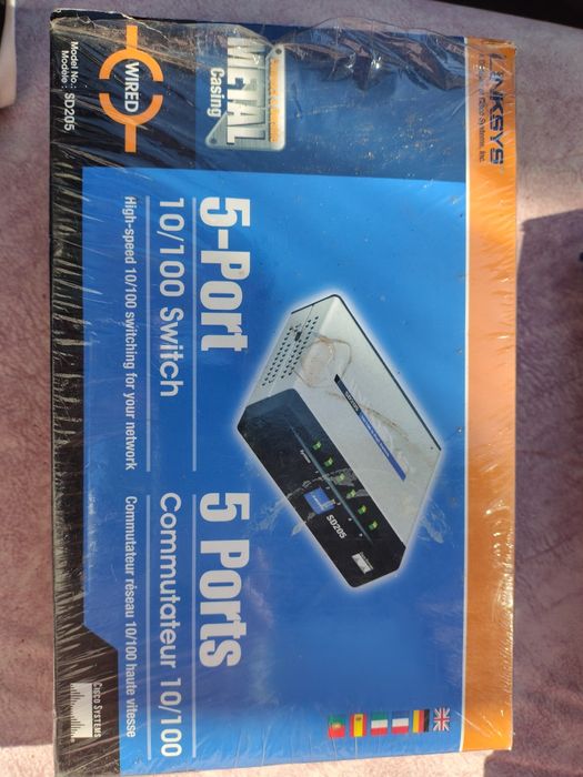 Продам 5-ти портовый свич