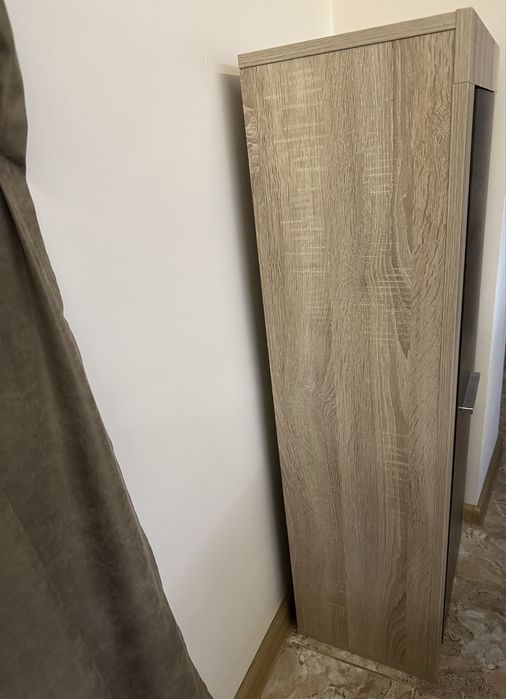 Стилна холна гарнитура (ТВ шкаф,витрина,шкаф и етажерки)-Като нови!