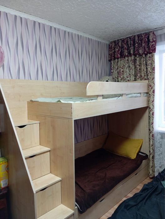 Двухъярустная детская кровать