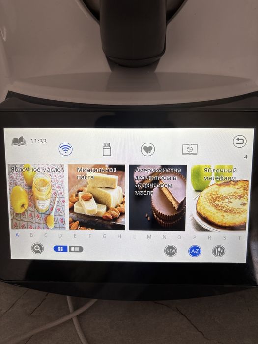 Термомикс типа ТМ5, но маленькое меню.