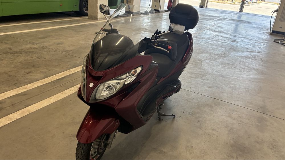 Suzuki Burgman 400 K7