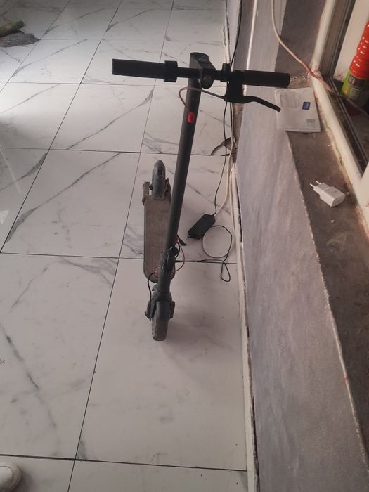 Trotinetă electrică