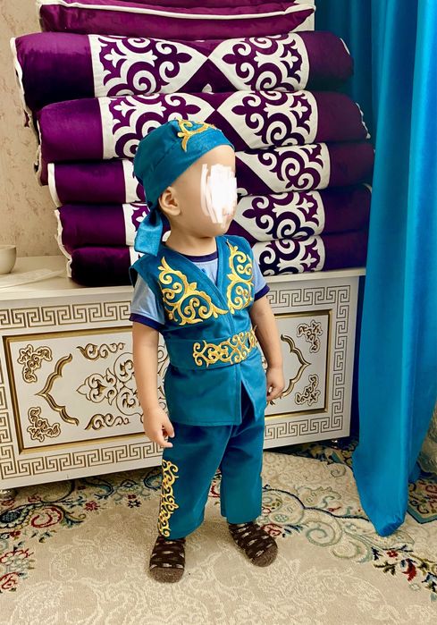 тұсау кесер баннер. Ақ жол.