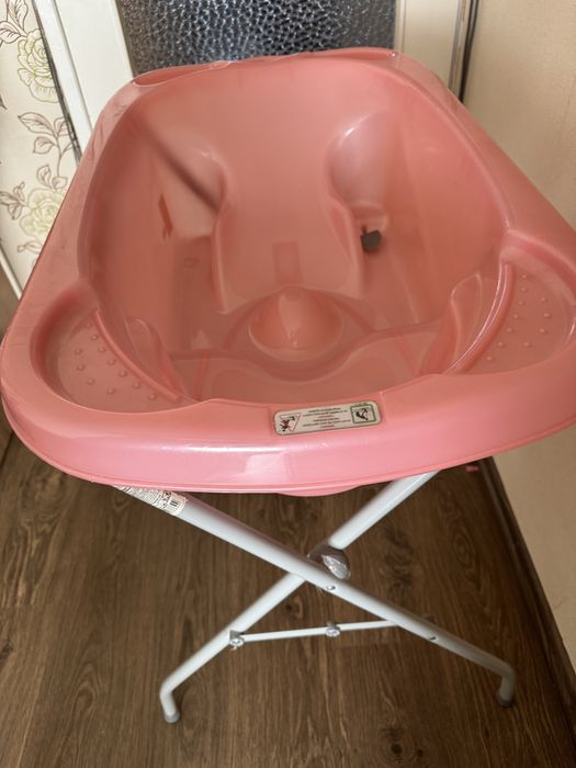 Вана за къпане със стойка