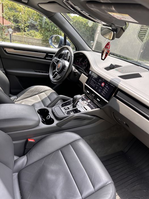 Porsche cayenne 2019 340cp 3.0 V6 Benzina 145.000 km 29900 euro + TVA