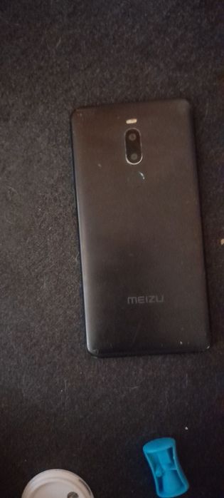 Телефон на запчасти