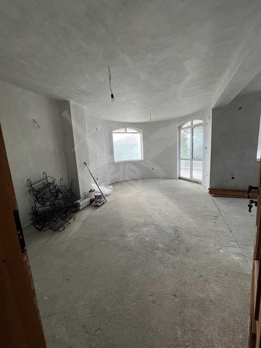 Продава се Етаж от къща в Варна, Галата - 160 кв.м за 1125 €/кв.м - Снимка #1