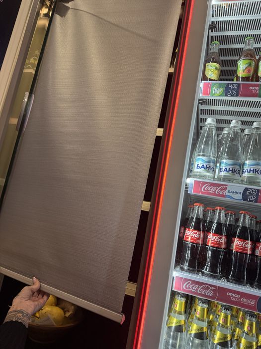 Сладкарска витрина