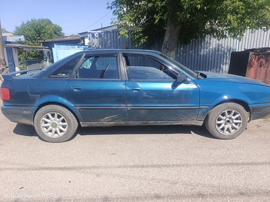 Продаётся Ауди 80 б4