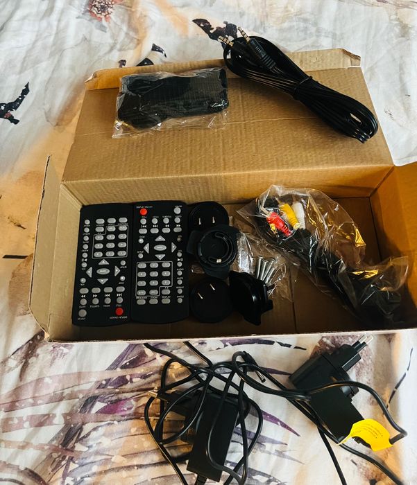 Таблети/ TV екрани за кола