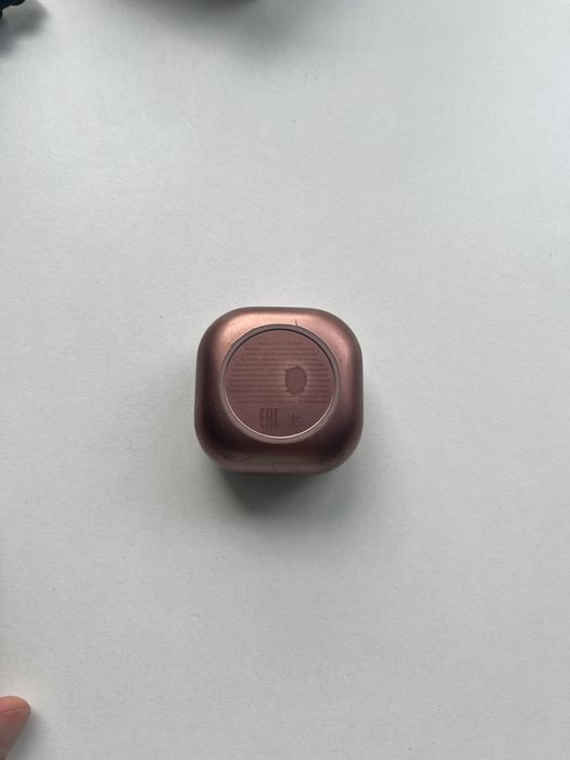 Galaxy buds live