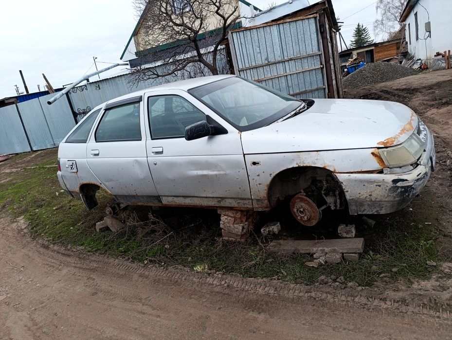 Продам 2112 на запчасти