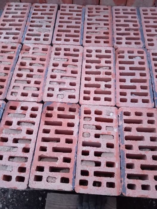 Продам !!!кирпич!