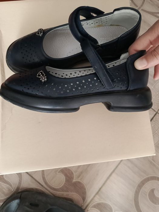 Продам туфли детские
