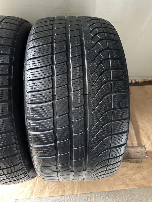 285/40 R20 Pirelli P ZERO WINTER