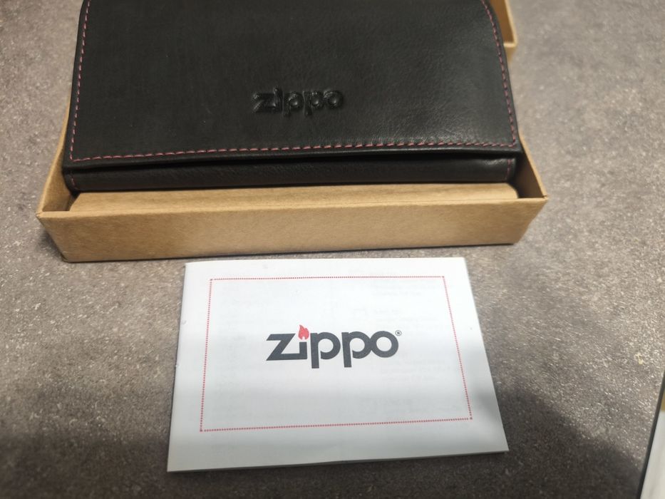 Portofel zippo nou
