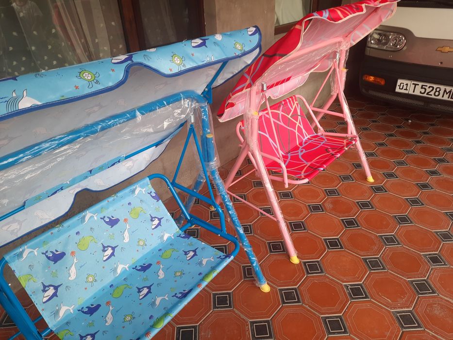 Детские качели двухмесные