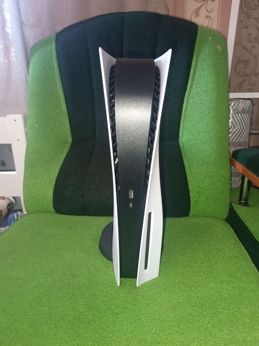 Продам Playstation 5