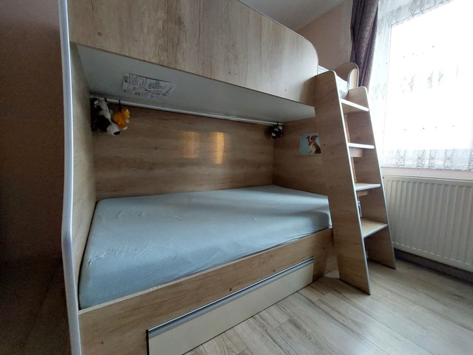 Pat supraetajat cu saltele incluse