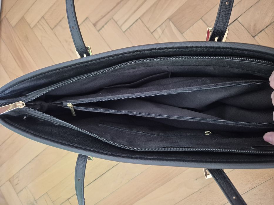 Дамска чанта от еко кожа / Чисто НОВА