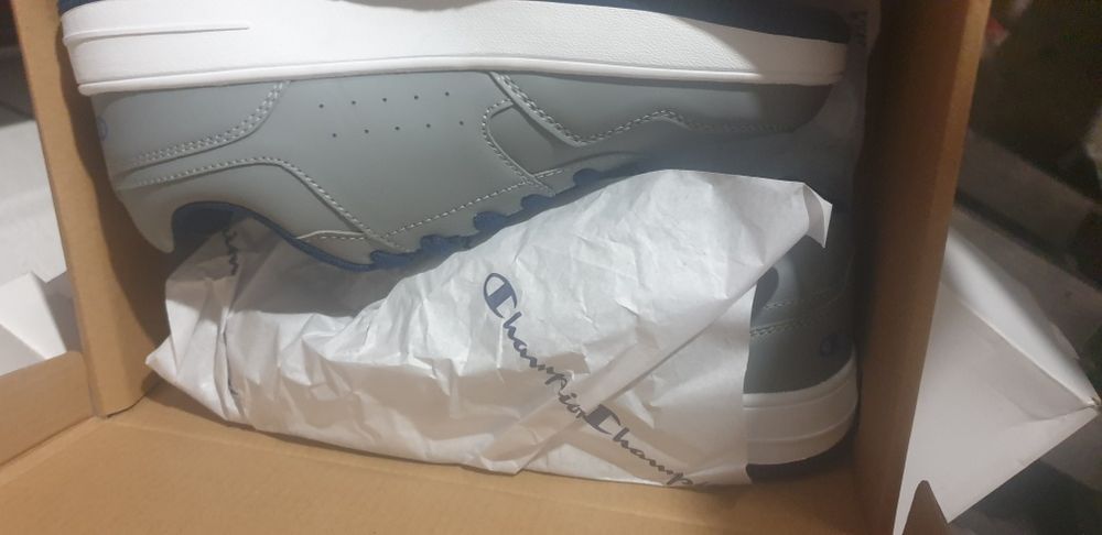 Adidas Champion  marimea 37  noi