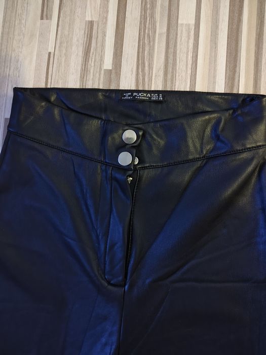 Pantaloni piele sintetica, măsura M
