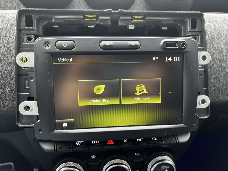 Navigație MediaNav Evolution Dacia - CarPlay & Android Auto