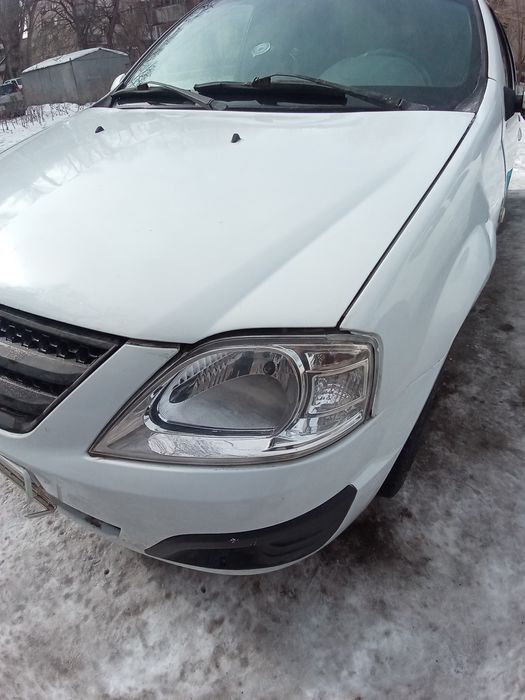 Лада Ларгус с газом 7 местная