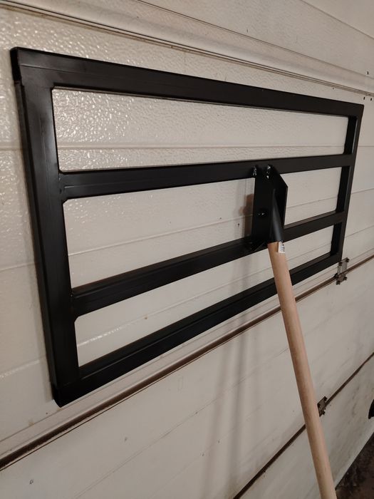 Nivela, grebla, pamant-nisip gazon