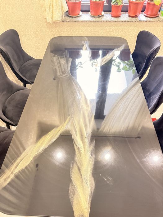 На продаже стол стулья