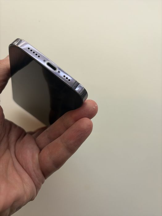 Vand Iphone 14 PRO  e-sim