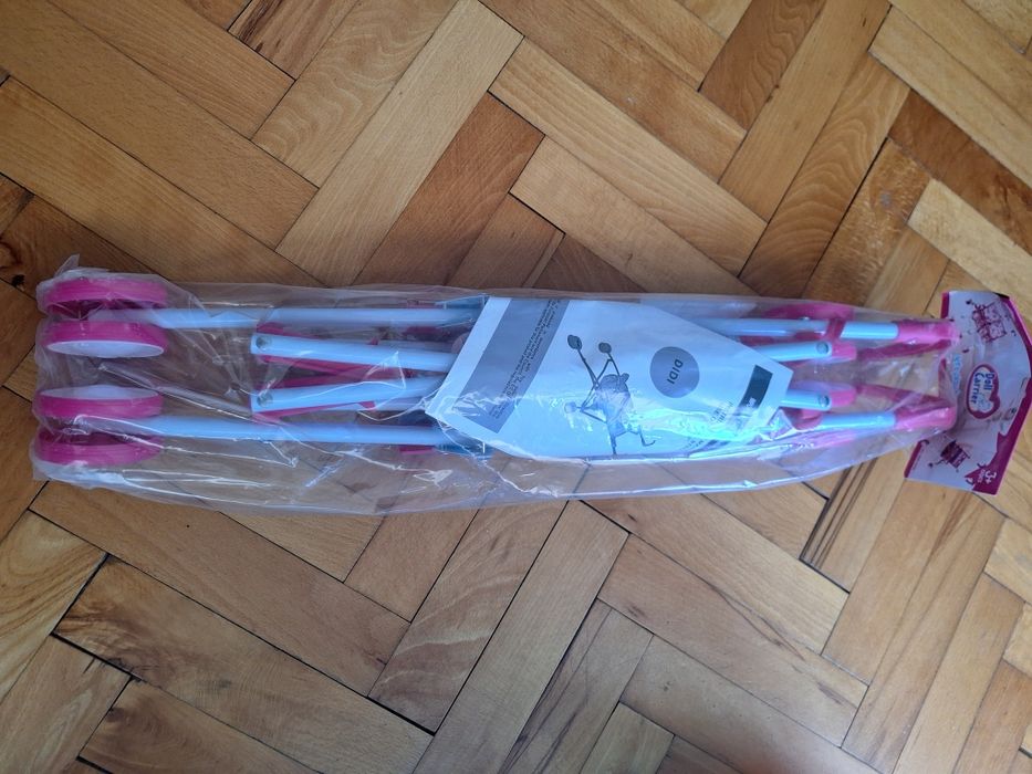 Нова количка за кукли