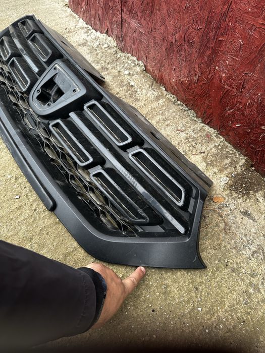 Grilă radiator dacia lodgy.dokker.cod:623107630.R.