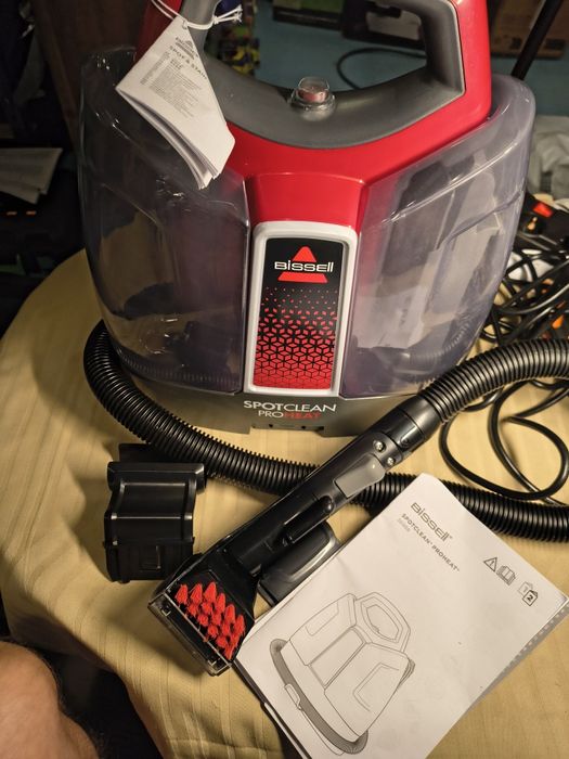 Перяща прахосмукачка Bissell SpotClean ProHeat