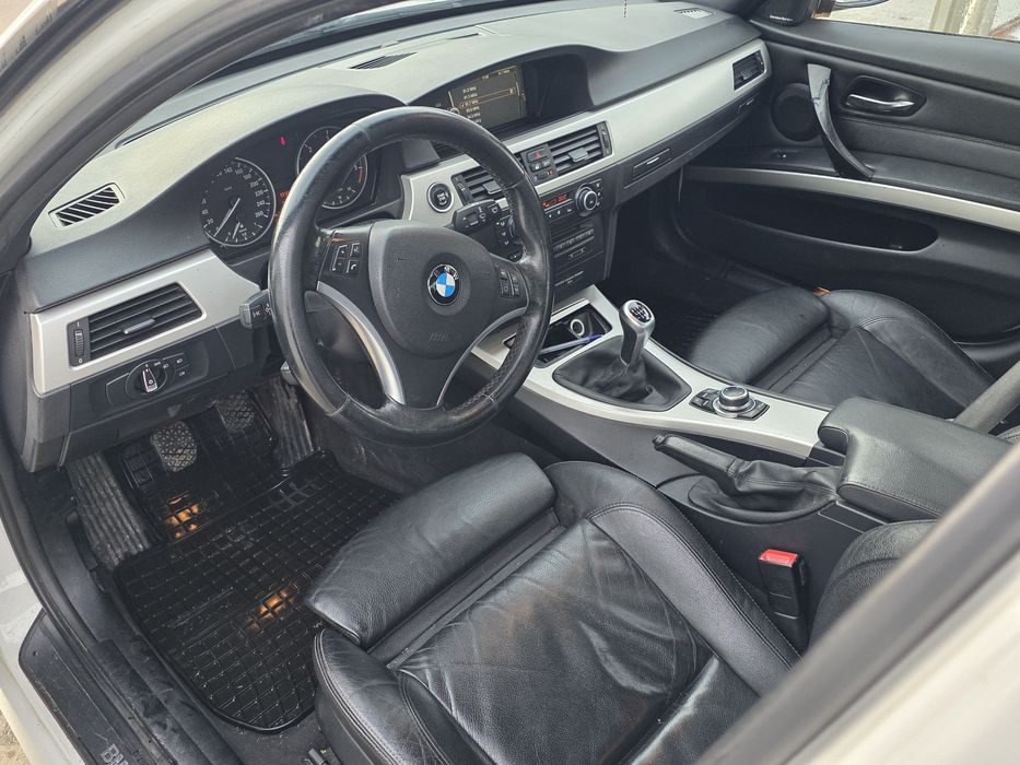 Bmw 320 facelift 2011