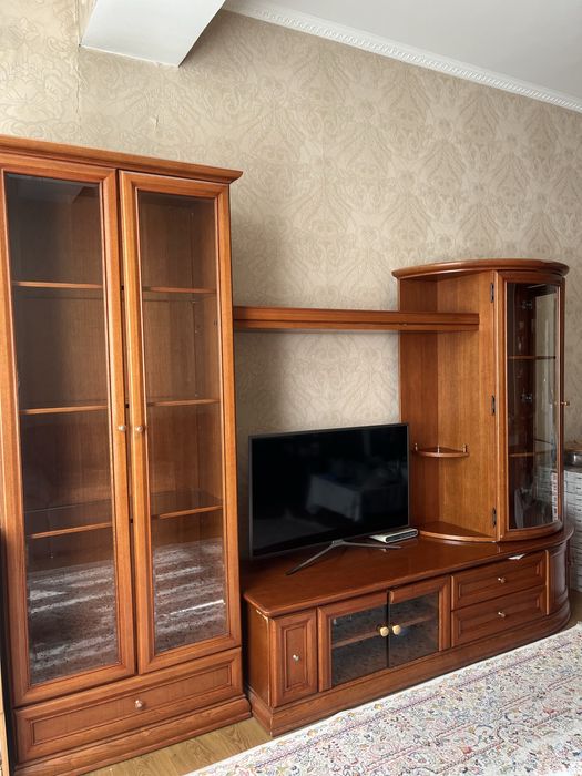 Сервант продаем