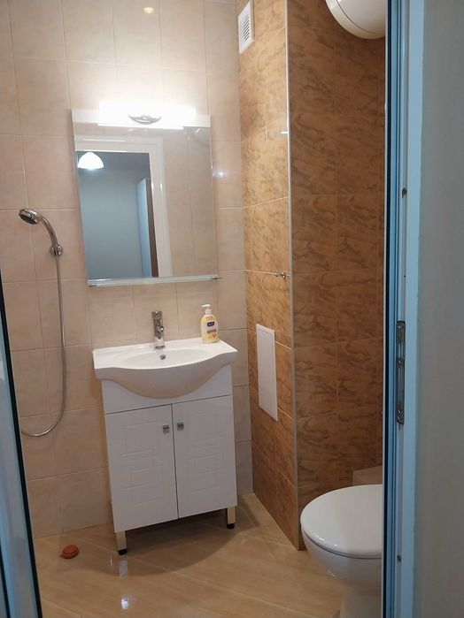 Едностаен под наем