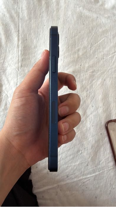 Срочно продам Айфон 12 64 гб