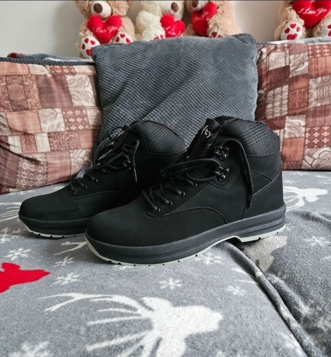 Ghete de iarna elegante pentru bărbați noi marime 44