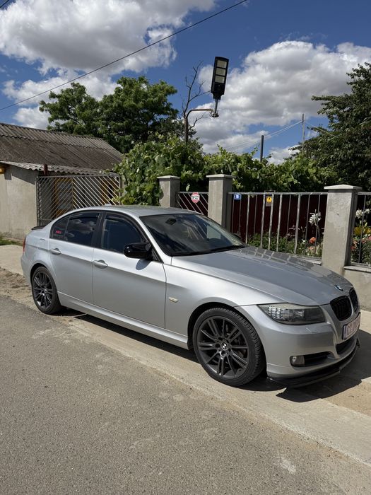 BMW 3 Series 2010